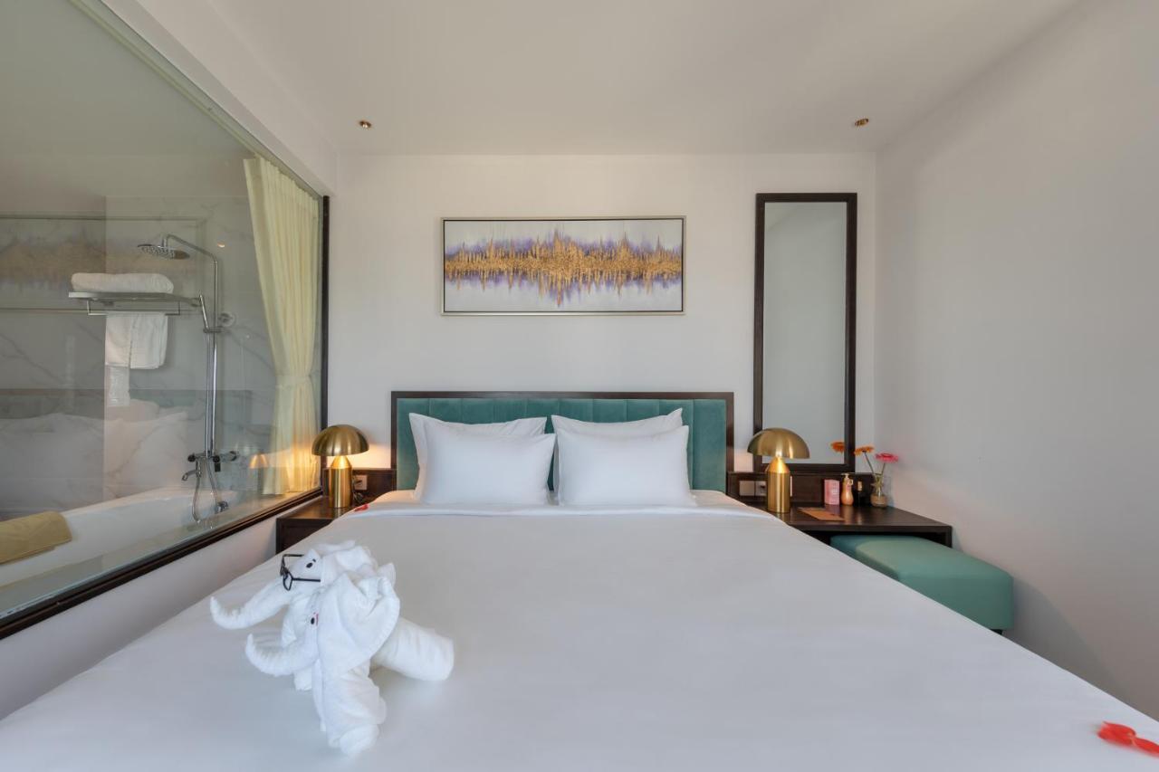 Cordial Grand Hotel Da Nang Beach - Infinity Rooftop Pool 외부 사진