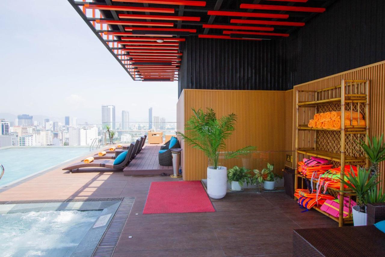 Cordial Grand Hotel Da Nang Beach - Infinity Rooftop Pool 외부 사진